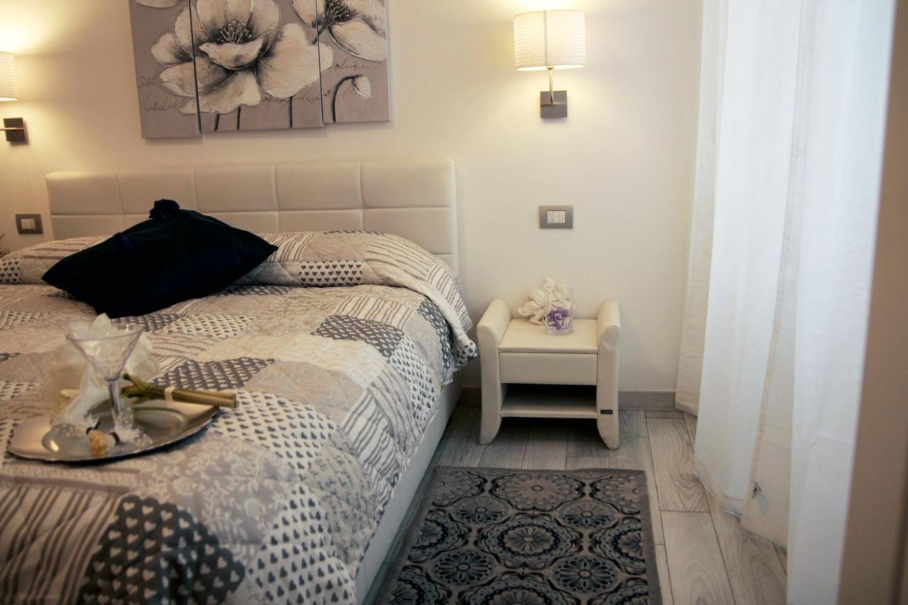 Cagliari Central Rooms Экстерьер фото